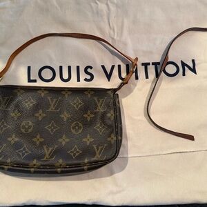 Louis Vuitton Monogram Pouchette